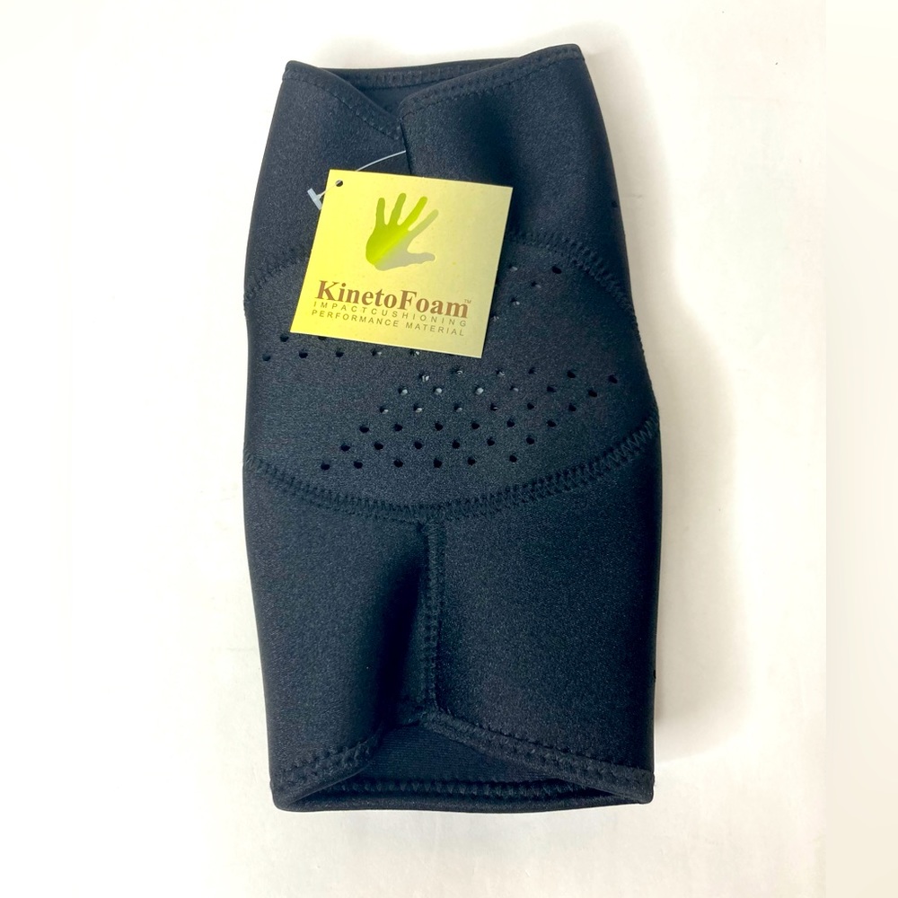 Asics Kinetofoam dual density pad NWT size S/P